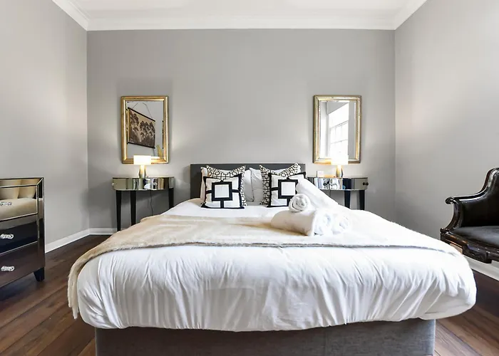 2 Bed Apartment- Mayfair 4