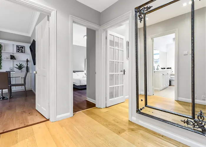 2 Bed Apartment- Mayfair 4